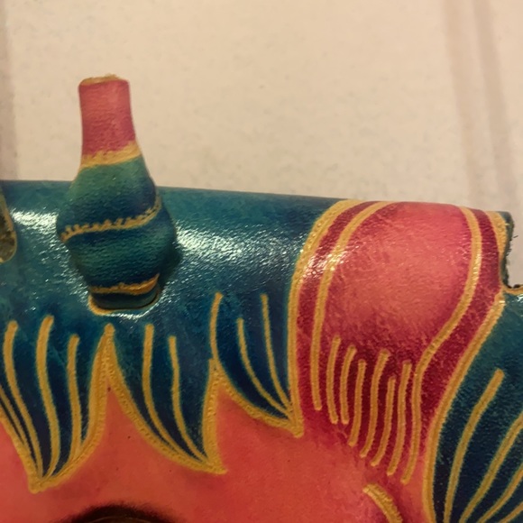 Satchel - Picture 4 of 8